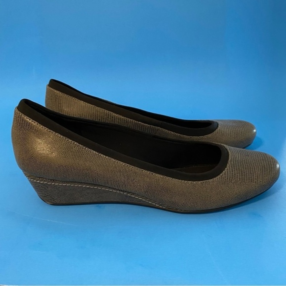 Easy Spirit Shoes Women’s Size 9M Slip On‎ gray-Black
